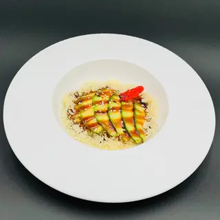 33. Tartare sake avocado