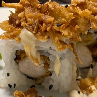 Uramaki De Pollo Tempurizado (8 Pzs.)