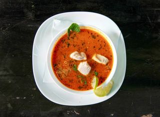 Ciorbă de pui taraneasca