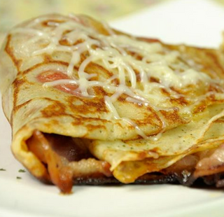 Crepe de bacon y queso