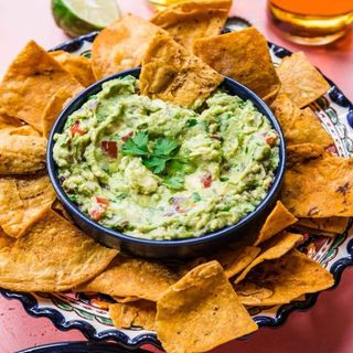 Tortilla Chips & Chicken Guacamole