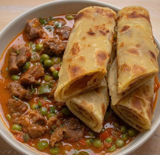 Chapati Minji & Beef stew