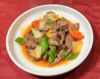 33. Ternera Con Salsa Picante