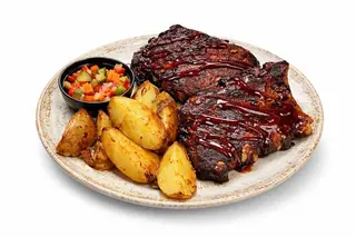 Coaste bbq cu cartofi cu rozmarin
