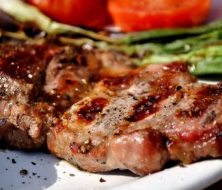 Ceafa de porc la gratar