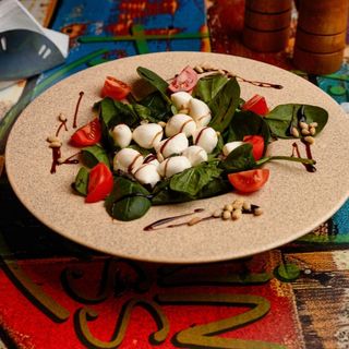 Salata Caprese