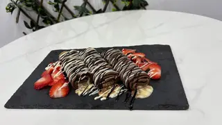 Clătită Kinder + căpșuni