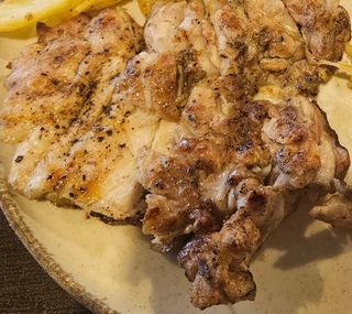 Pulpă de pui dezosată la grătar