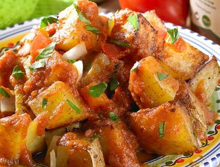 Tapa De Patatas Bravas