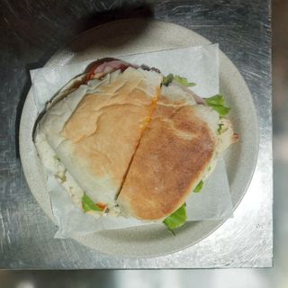 Prego Especial no Bolo do Caco