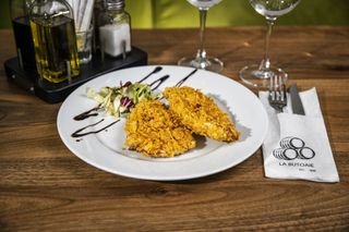 SNITEL DE CURCAN IN FULGI DE PORUMB