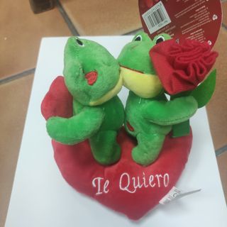 Pareja ranitas corazón. 