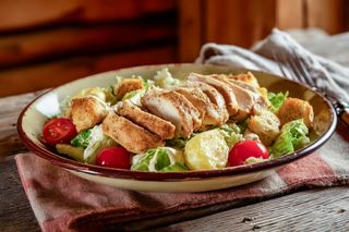 Cezar salata sa piletinom 350gr