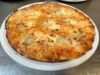 Pizza Quattro Formaggi 