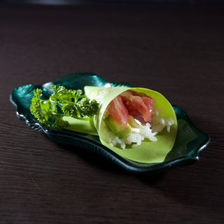 116. Temaki tuna cheese