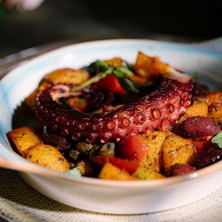 Октопод по средиземноморски (680гр)