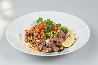 Bún bò nam bộ z wołowiną