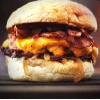 Triple smash burger com bacon