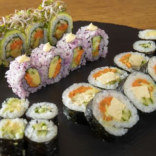 Суши Веджи сет (22бр - 400гр.)