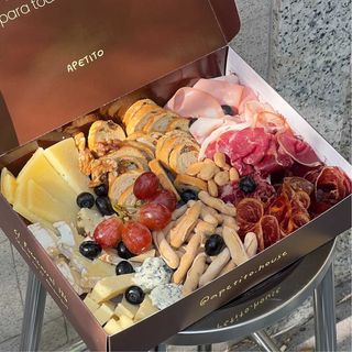 Tabla de Quesos y Embutidos L