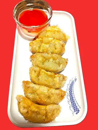 4. Gyozas De Pollo Fritas (6 Uds.)