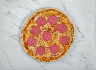 Pizza Salami Picante