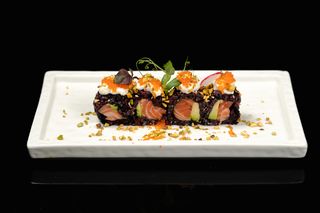 102.URA BLACK STELLA ROLL