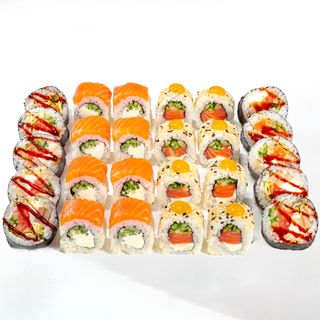 Сет з лососем М (750г)