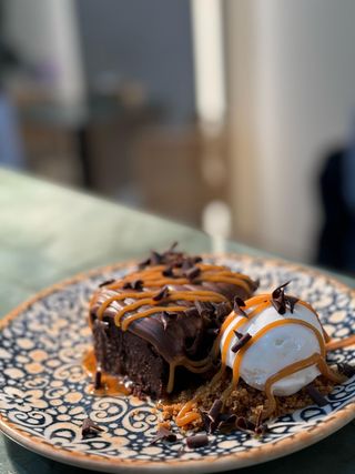 Brownie Con Caramelo (Porción)