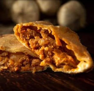 Empanadilla De Jarrete De Ternera