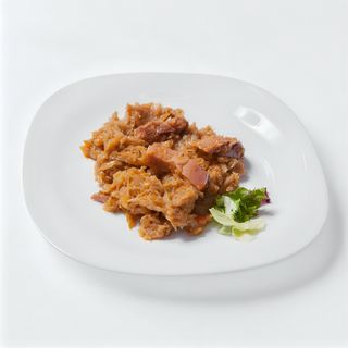 Varză călită cu ciolan