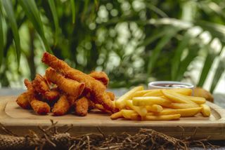 Bastones De Pollo Fritos (Ración)
