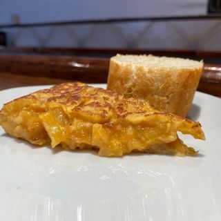 Bocata De Tortilla De Patata Entera