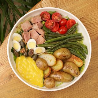 Салат Нісуаз з тунцем конфі (380г)