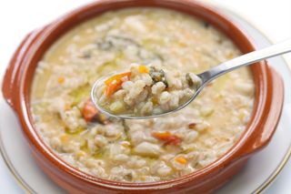 Zuppa di farro e orzo