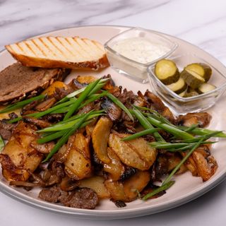 Жареха с телятиной и грибами