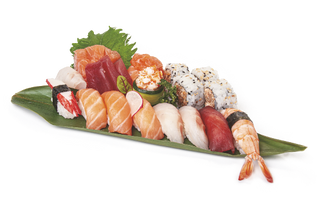 65 Sushi e sashimi misto 20 pezzi