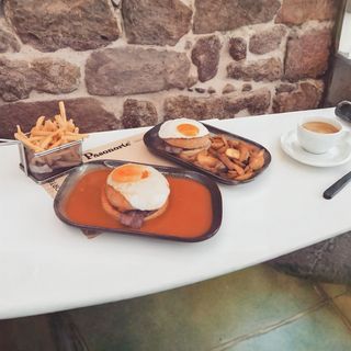 Hambúrguer Pasonorte com Molho