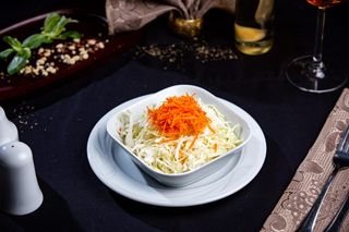 Salata de varza alba cu morcovi