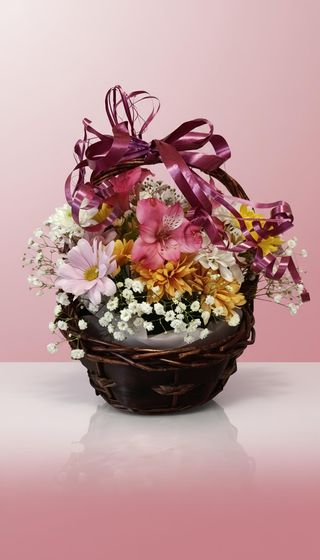 Аранжировка в кошница