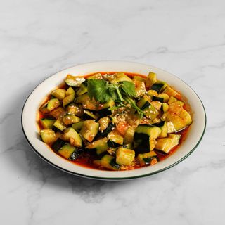 Cetrioli con la salsa piccante