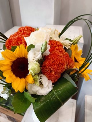 Fascio misto con girasoli piccolo