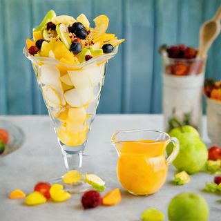 Voćna salata sa medom