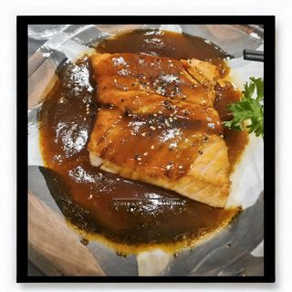 Salmone alla piastra in salsa teriyaki