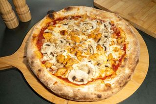 Pizza Pollo e Funghi