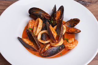 Insalata Calda ai Frutti di Mare