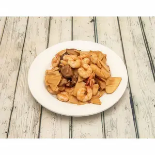 Gambas Con Bambú Y Setas Chinas