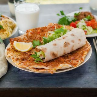 Lahmacun solo carne