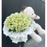 101 Crenguțe de trandafiri + Urs gigant