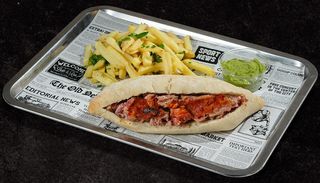 Meniu sandwich porc pulled + Amstel 0,33